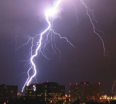 [Image: lightning9.jpg]