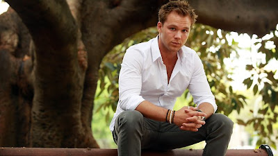 Lincoln Lewis Australian Actor | Lincoln Clay Lewis Biography Hollywood Celebrity