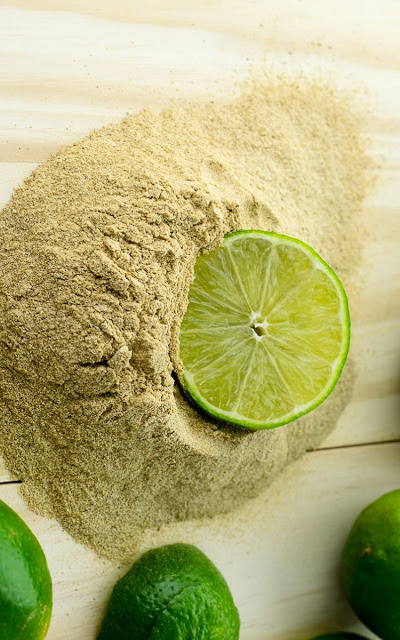 Masque visage à l'argile verte et au citron : recette et bienfaits