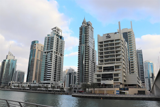 #TheLifesWayCaptures - Dubai Marina Walk #Dubai #UAE - #PhotoReviews