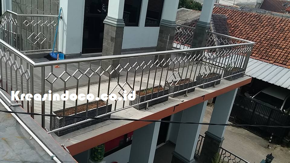  Pintu  Pagar Dan Railing Balkon Masjid  Al Ikhwan Depok 