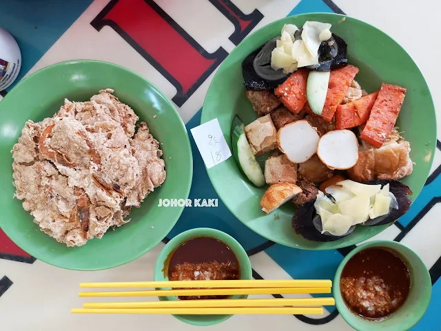 Lao Zhong Zhong Five Spice @ Tai Thong Crescent 老中中餐室五香酥虾饼 Lao Zhong Zhong Five Spice @ Tai Thong Crescent 老中中餐室五香酥虾饼