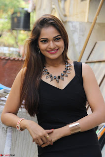 Ashwini in short black tight dress   IMG 3559 1600x1067.JPG