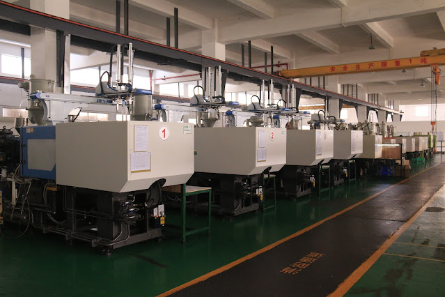 a plastic injection molding company