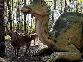 Park Dinozaurów - Nowiny Wielkie - Muzeum Skamieniałości - majówka z dzieckiem - weekend majowy - majówka 2018 - park rozrywki - dinozaury - plac zabaw - atrakcje dla dzieci w woj. lubuskim