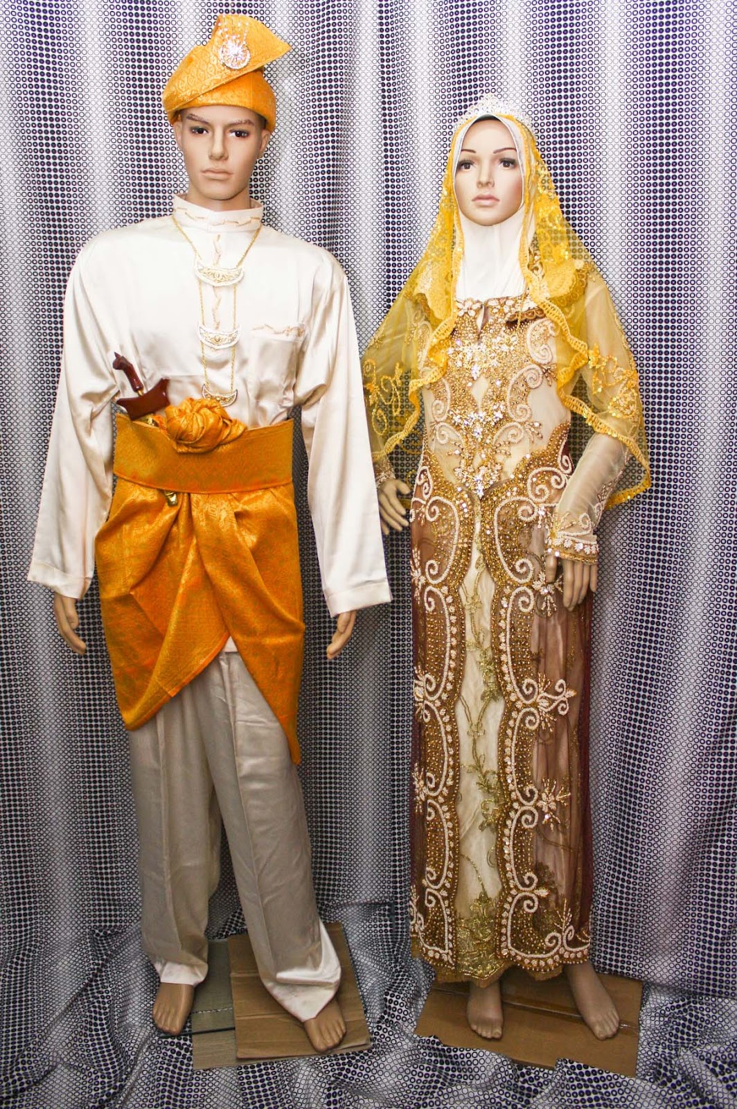 Sewa pakaian atau busana atau baju  pengantin  songket  dan 