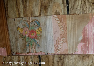 Old wallpaper in a 1930s house