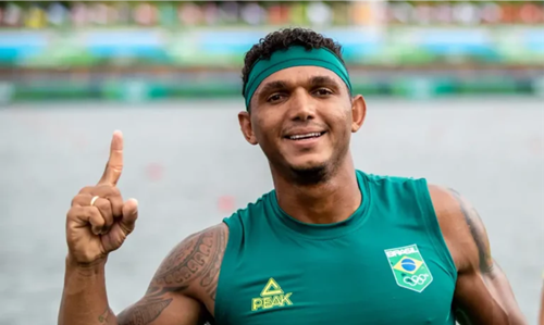 Isaquias Queiroz vence também a C1 1000m na Copa do Mundo da Canoagem