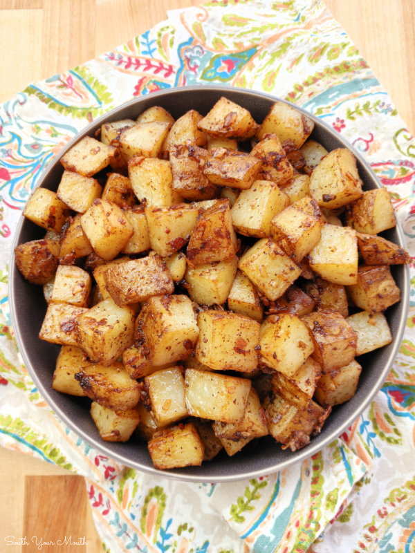 Easy Lipton Onion Roasted Potatoes! A simple side dish recipe for oven roasted potatoes seasoned with Lipton onion soup mix.