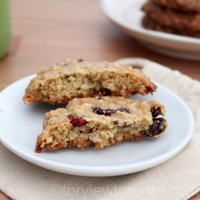 oatmeal raisin cookies