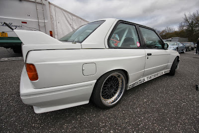 BMW E30 in white