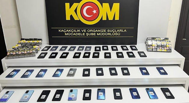 Gümrük Kaçağı Cep Telefonu ve Sigara Ele Geçirildi