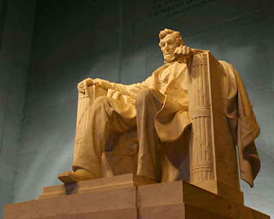 The Lincoln memorial. Image source: here