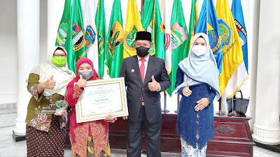 Yayat Rohayati Sosok Kartini Msa Kini, Mengabdi dan Berjuang Selama 35 tahun Jadi Guru Honorer Akhirnya Diangkat Menjadi PPPK  Kota Bandung