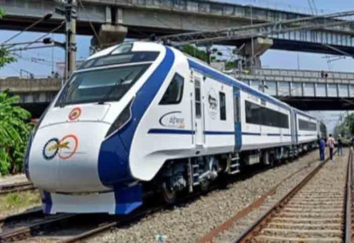 Vande Bharat Yatra resumes, railway officials says glitch temporarily resolved, Kannur, News, Vande Bharat, Passengers, Railway Station, Mechanical Failure, Complaint, Air Condition, Kerala.