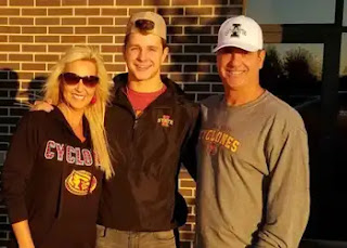 Brock Purdy With His Parents 