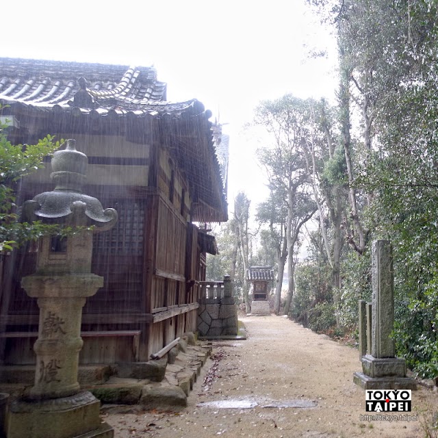 【忠海八幡神社】車站旁的八幡神社　大樹營造出的神祕空間