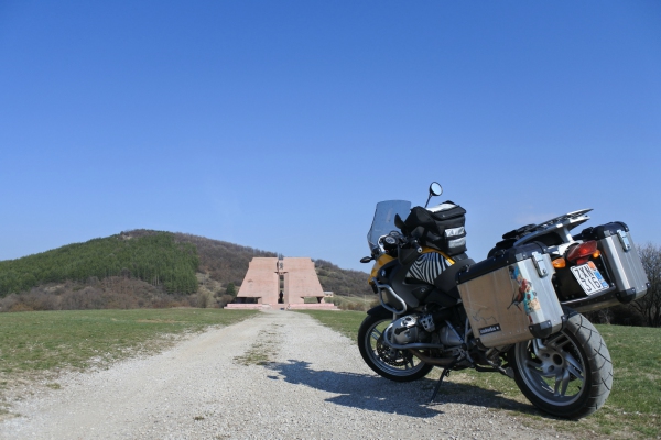 Bulgaria: Mountain roads and monuments [Part C']