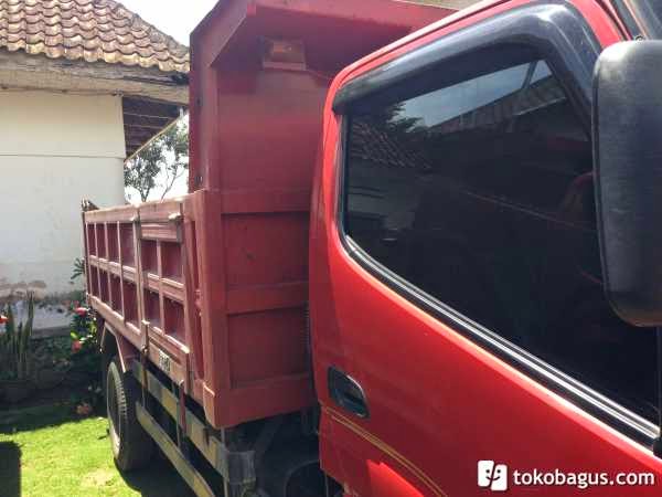 Toyota Dyna  Th 2012 130  Ht  Dump Truk  Truk  Bekas  Barang 