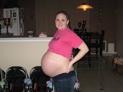 25 weeks pregnant. 25 Weeks, 4 BIG Babies,