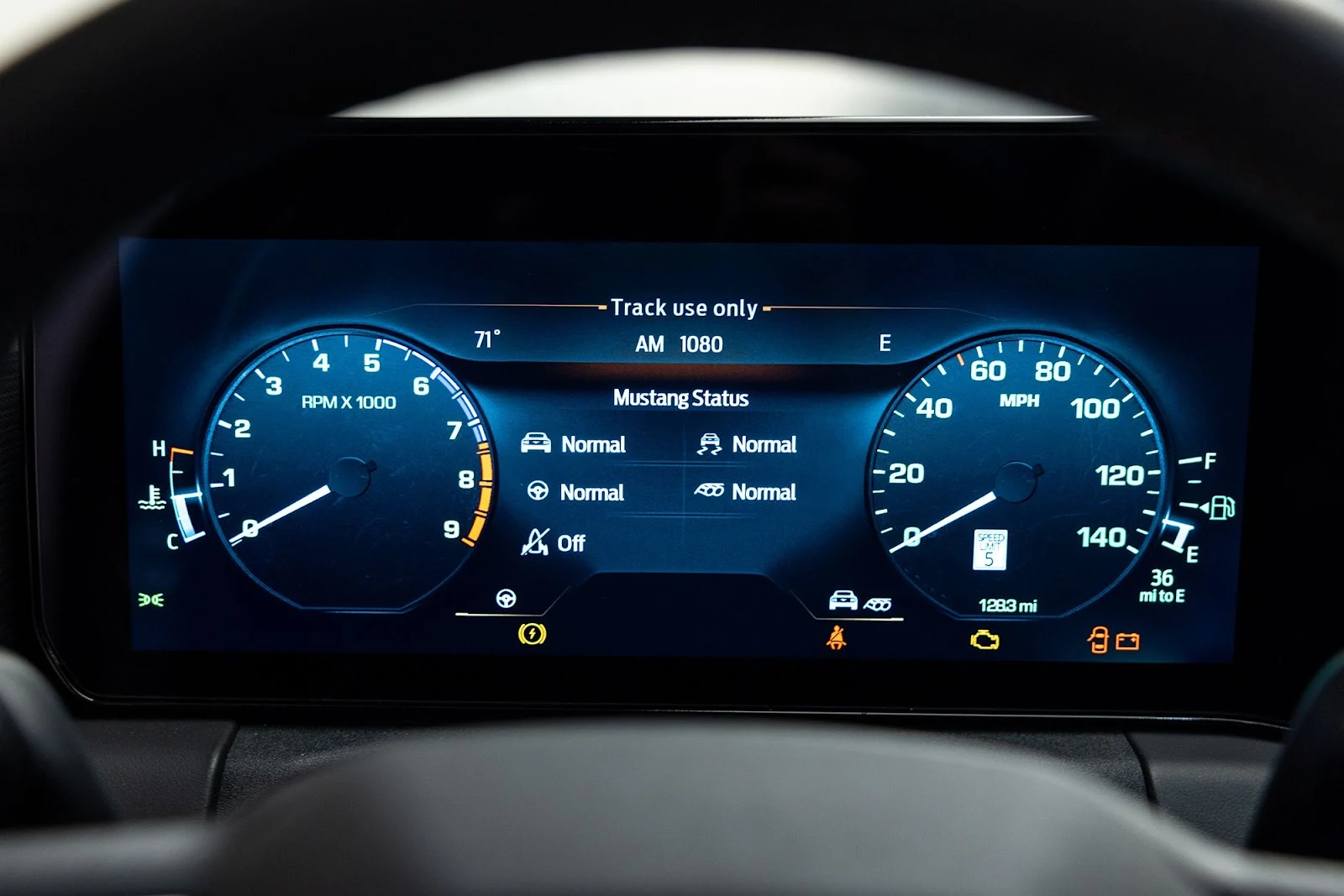 Configurable 10.2-inch digital instrument cluster