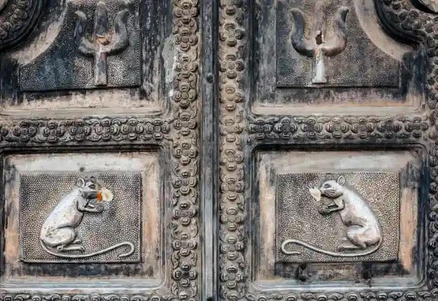 Karni Mata Mandir deshnok Rajasthan Silver door