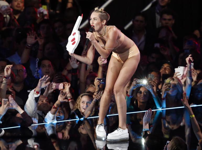 miley cyrus 2013 vma