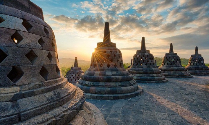 Menguak Misteri di Balik Pembangunan Candi Borobudur