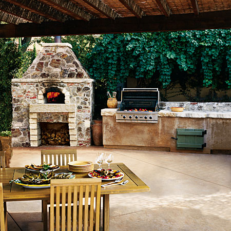 Outdoor Kitchen