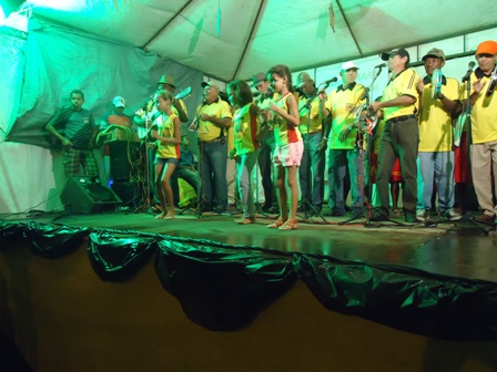 Blog de andreluizichu : REPÓRTER ANDRÉ LUIZ - ICHU - BAHIA - (75) 8122-4970 - DEUS É FIEL - EMAIL: andreluizichu@hotmail.com, Grupos de Samba de Roda animam o encerramento da XIX Semana da Cultura