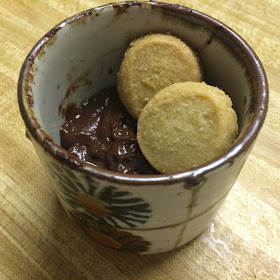 Chocolate Pudding with Shortbread cookies
