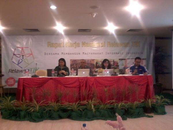 Kemkominfo Selenggarakan Rakernas Relawan TIK Indonesia 2014 di Manado