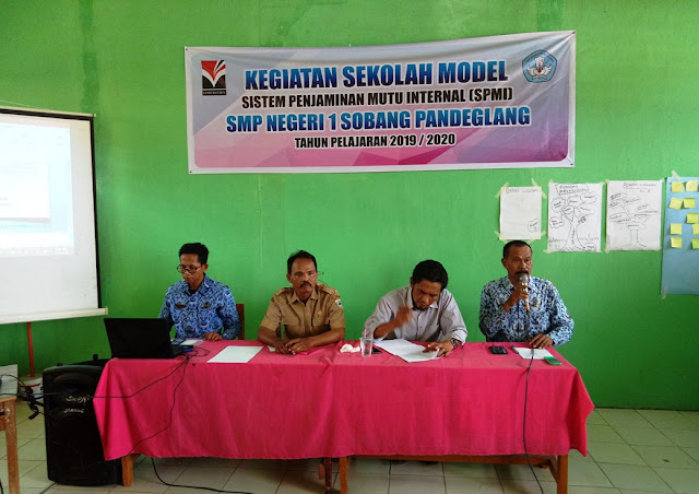 adalah sekolah yang ditetapkan dan dibina oleh Lembaga Penjaminan Mutu Pendidikan  SEKOLAH MODEL SPMI DAN SEKOLAH IMBAS