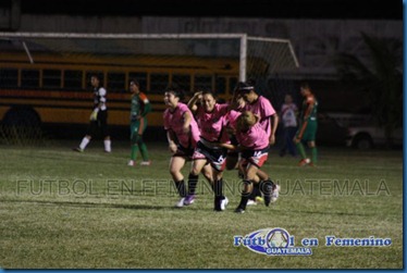 festejo de equipo y anotadora