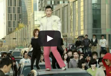 Videoclip de "Right now" con PSY