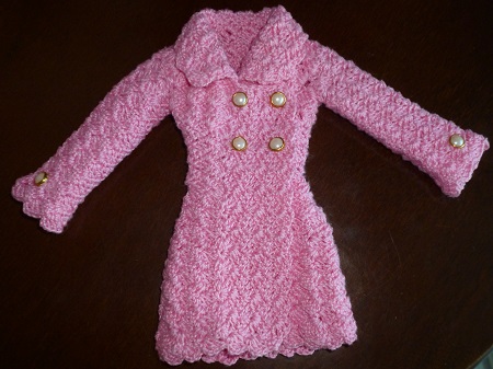 Vestido Ou Casaco de Crochê Para Bonecas Barbie  Criado Por Pecunia MillioM