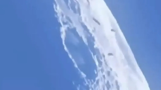 Here's 3 UFOs actually flying over the Moon.