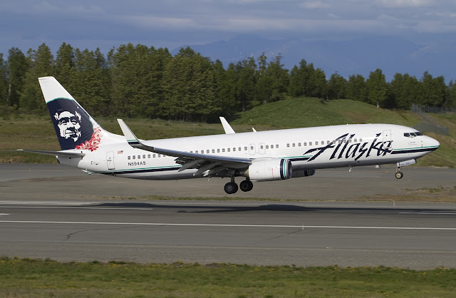 Alaska Airlines Boeing 737-800