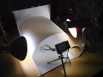 Artificial Light Jewelry Photography Using Daylight CFL 
