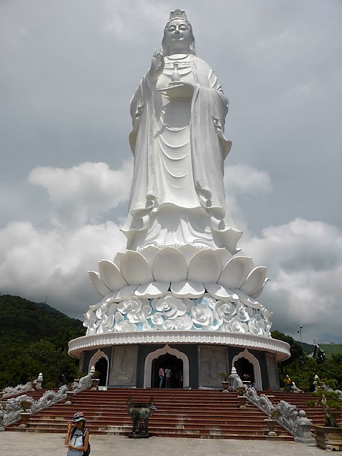 Lady Budha. Península de Son Tra