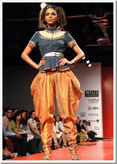 Ritu kumar's summer wear collection at LFW_6