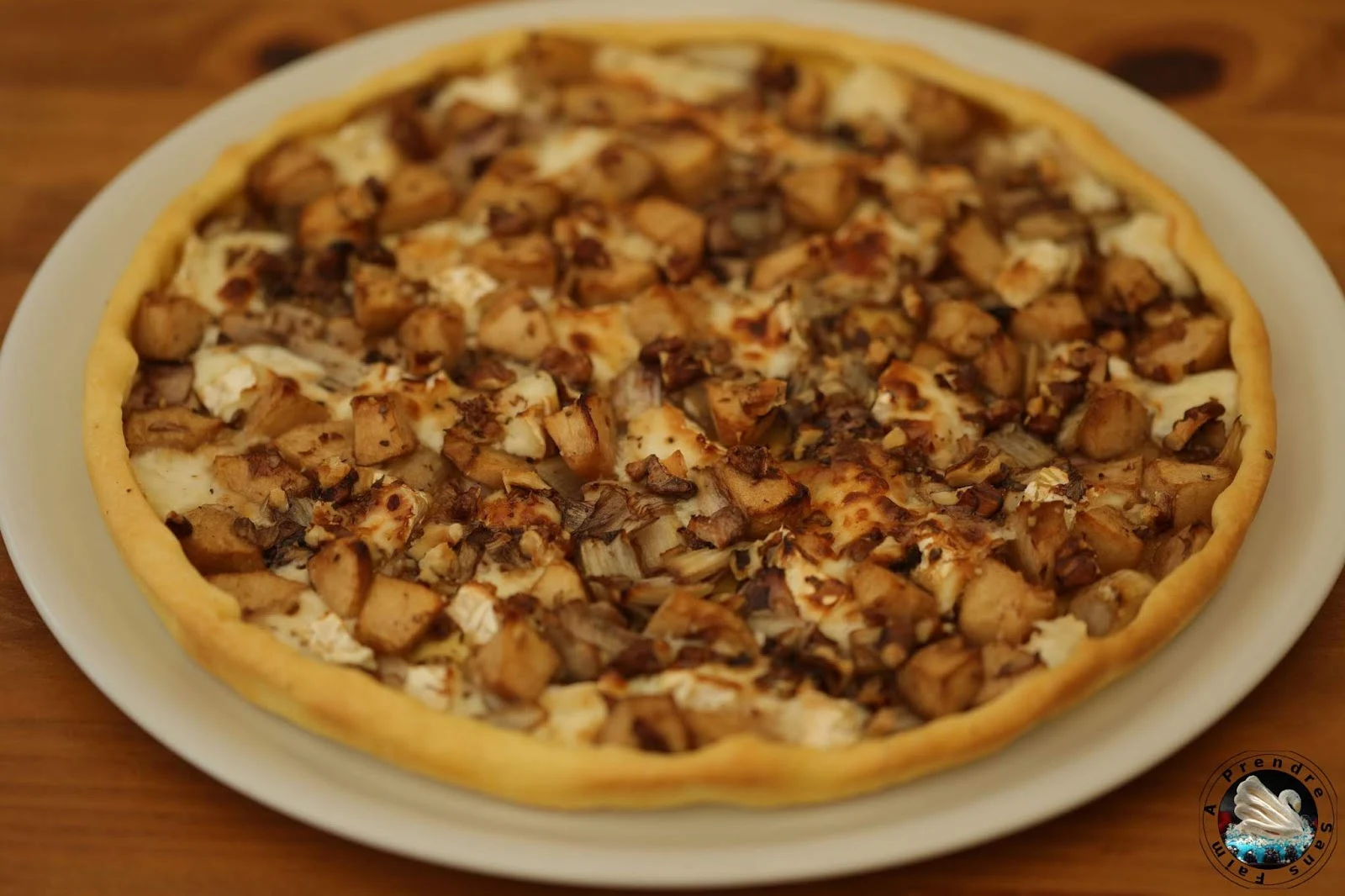 Tarte pommes endives au camembert di latte di capra