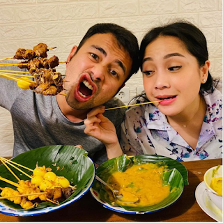 males megawe - Sate Padang Manang Kabau Wisata kuliner Padang