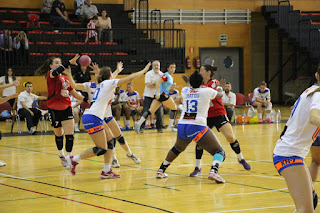 El Balonmano Zuazo cae 30-33 ante el Granollers