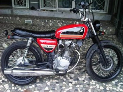 Honda CB 100 v3