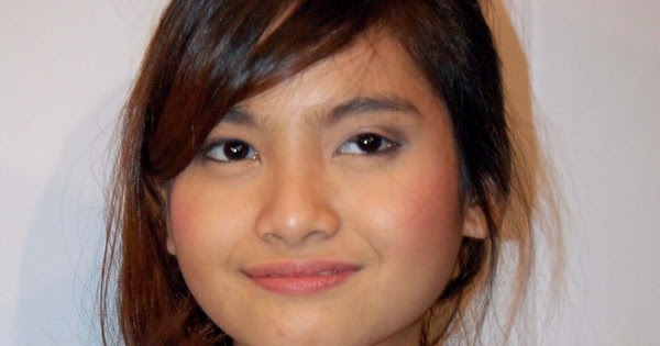 Artis Indonesia Acha Septriasa