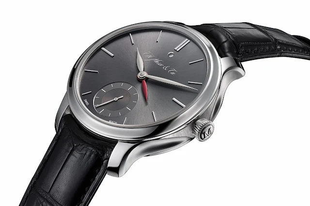 H. Moser & CIE Nomad Dual Time Watch side