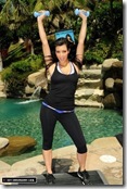 Kim Kardashian - Fit in your Jeans 1