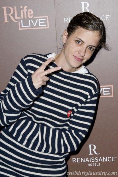 samantha ronson kiss. Pictures of Samantha Ronson