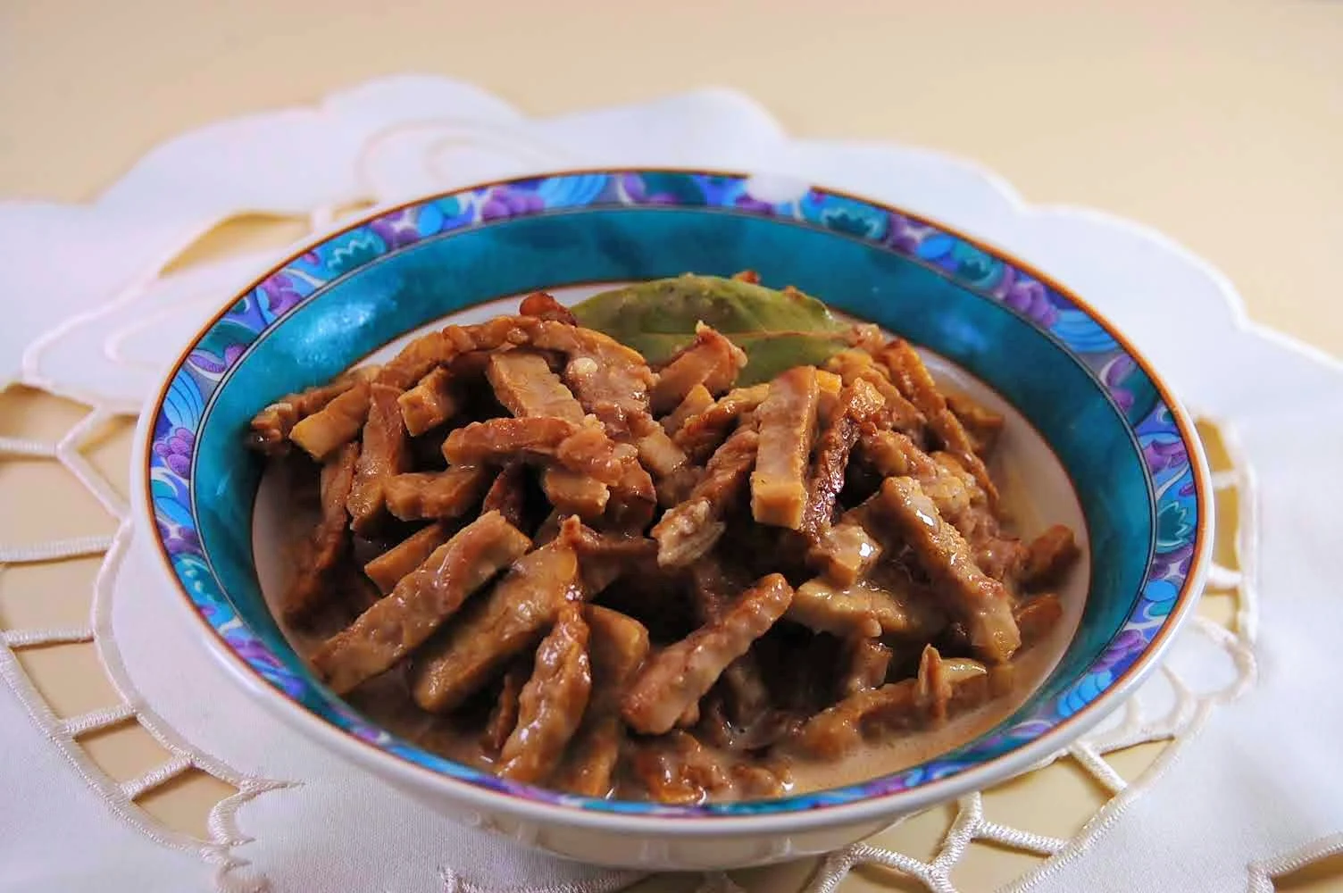 Gebackenes Tempeh in Kokosmilch